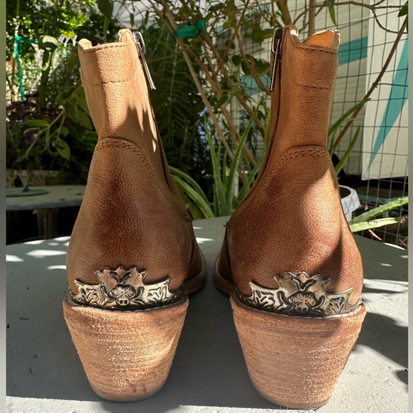 Spell Sugar Skull Boots - Picture 4 of 10